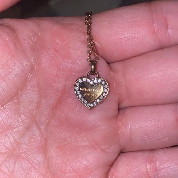 MK heart necklace - Picture 1 of 4